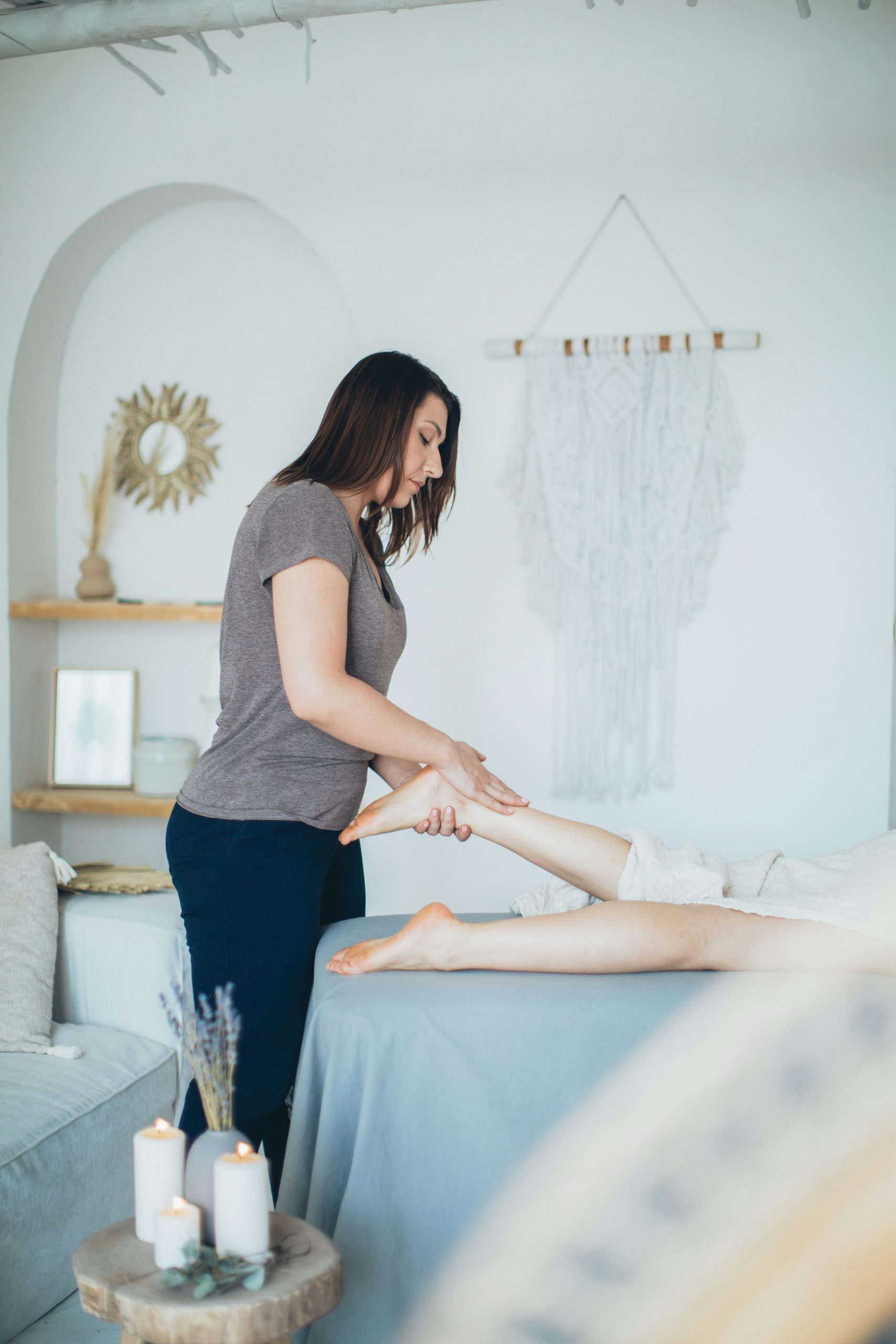 Experiencing foot pain? Discover 10 effective remedies to soothe sore feet, from warm foot soaks to expert massages at Charel Spa and Massage. Keep your feet healthy and pain-free today!